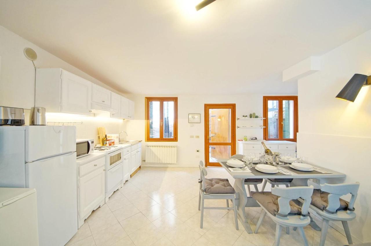 Gondola View Apartment Veneţia Exterior foto