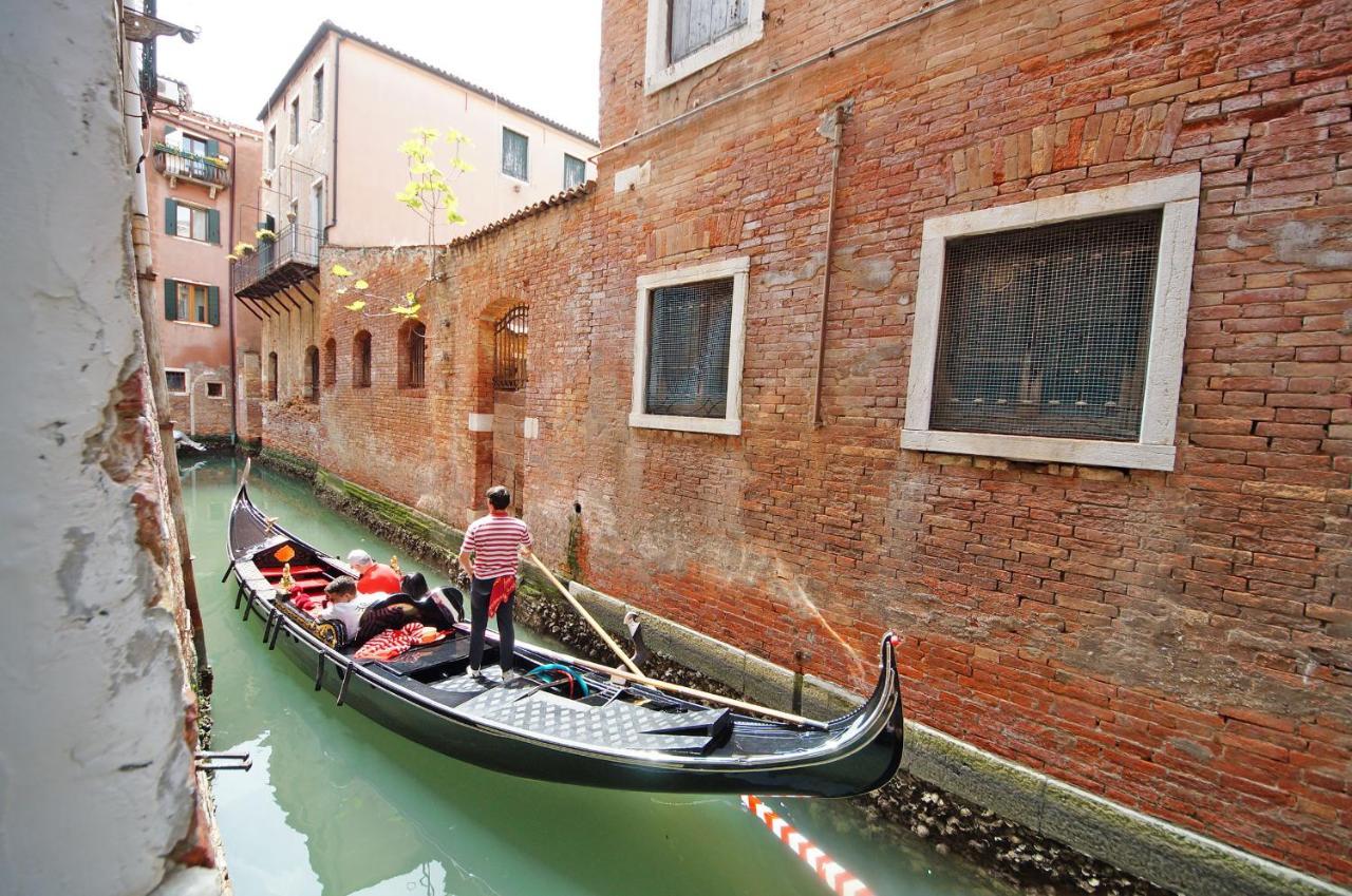 Gondola View Apartment Veneţia Exterior foto